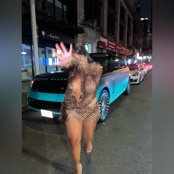 Meet your Posher, Liana - Picture 1 of 1